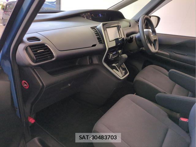 Nissan SERENA 2017-12 8038128-2
