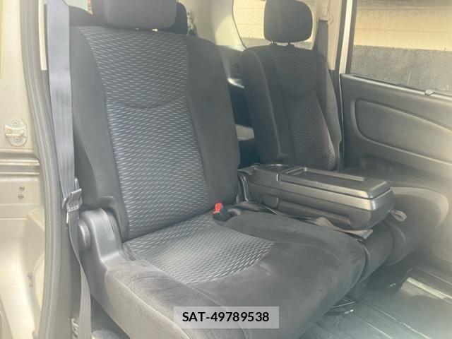 Nissan SERENA 2011-05 8038139-17