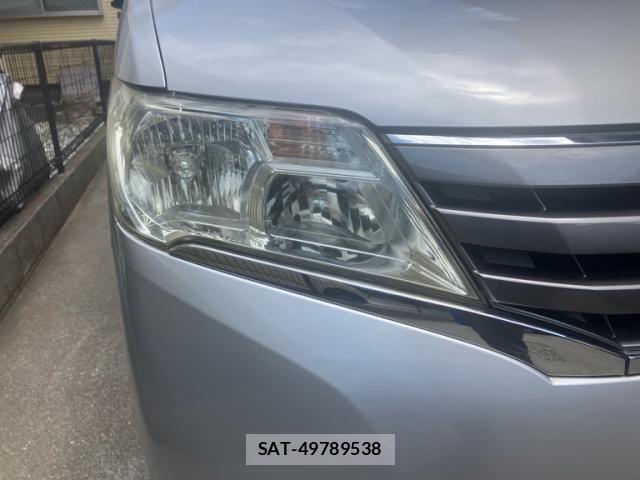 Nissan SERENA 2011-05 8038139-1