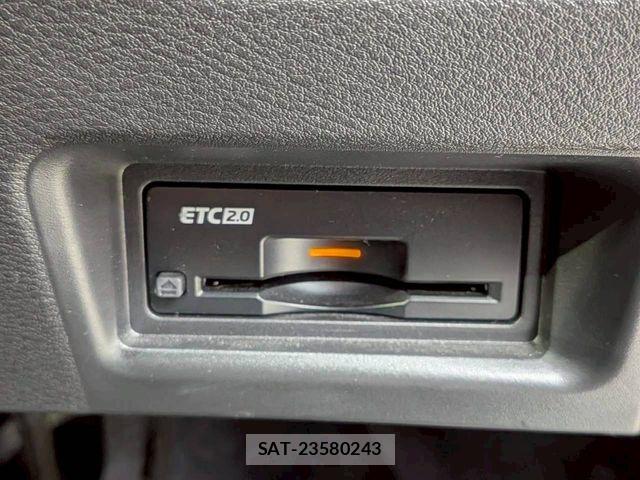 Nissan SERENA 2023-05 8038094-18