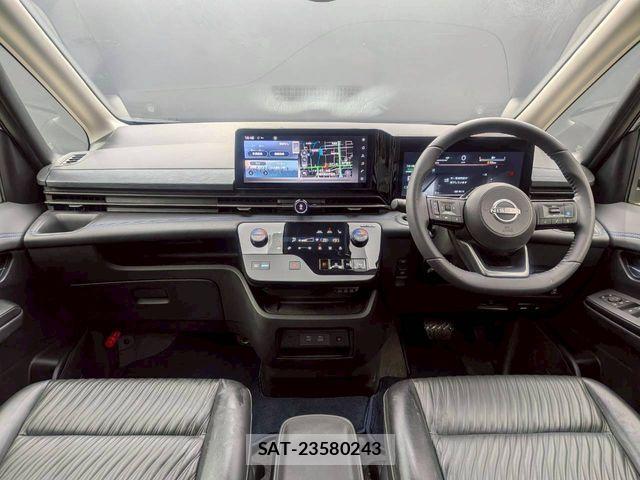 Nissan SERENA 2023-05 8038094-4