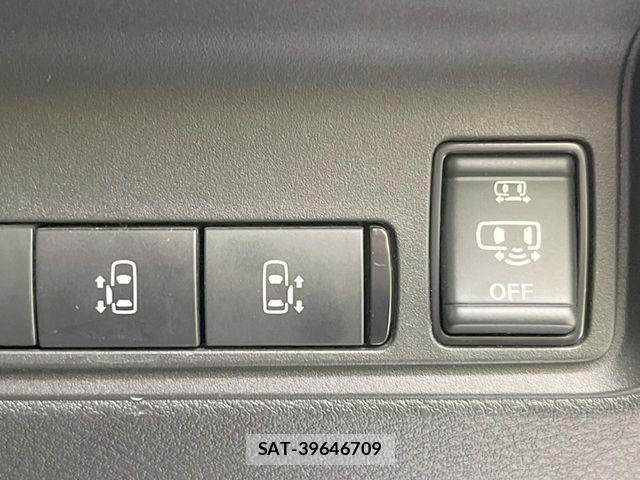 Nissan SERENA 2023-09 8038096-2