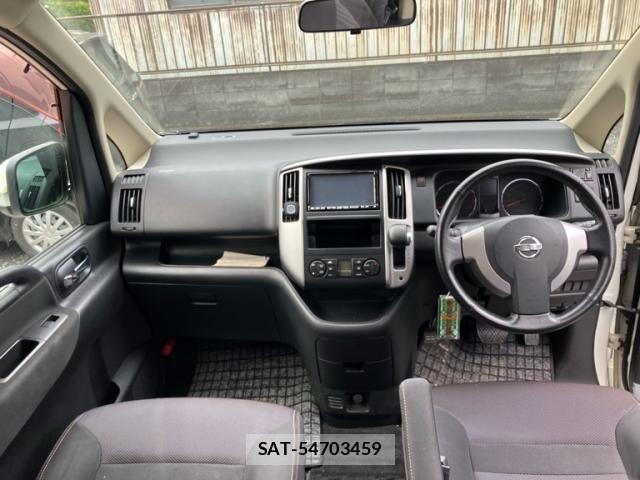 Nissan SERENA 2009-07 8038129-16