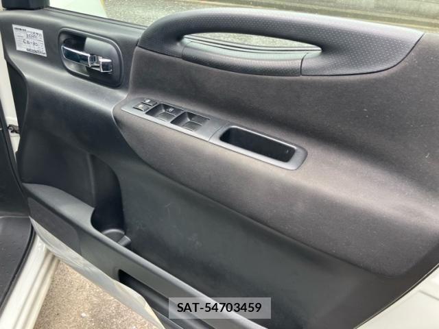 Nissan SERENA 2009-07 8038129-20