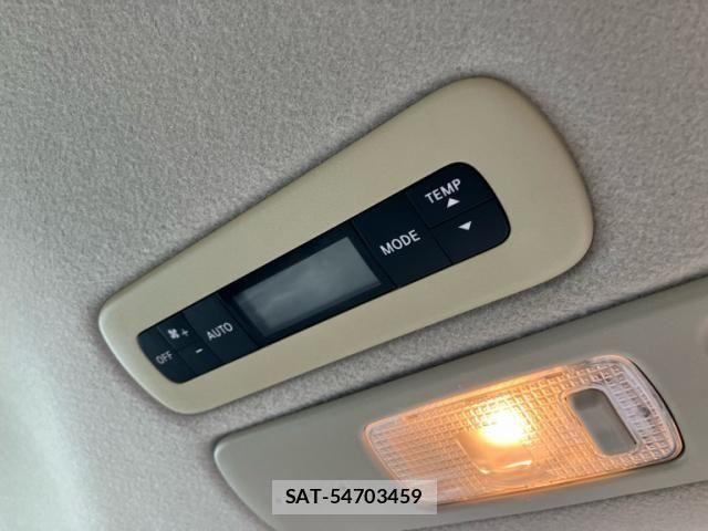Nissan SERENA 2009-07 8038129-27
