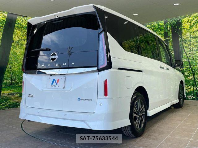Nissan SERENA 2025-12 8038092-17