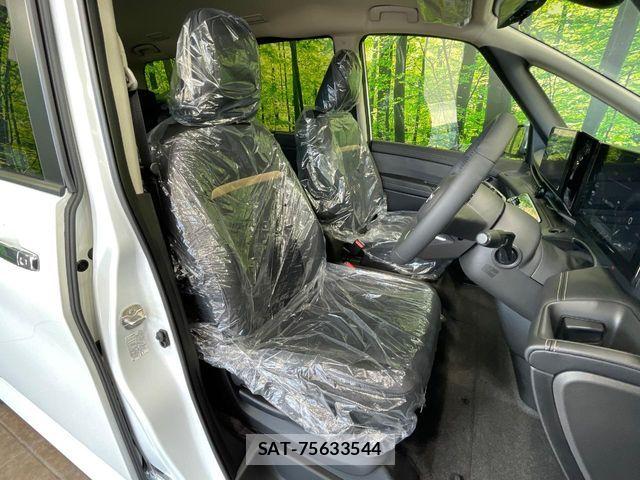 Nissan SERENA 2025-12 8038092-7