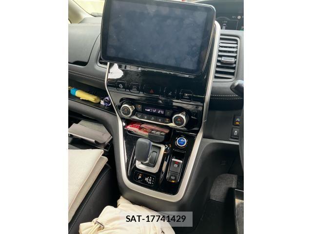 Nissan SERENA 2018-07 8038123-12