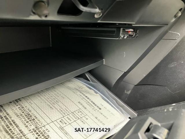 Nissan SERENA 2018-07 8038123-22