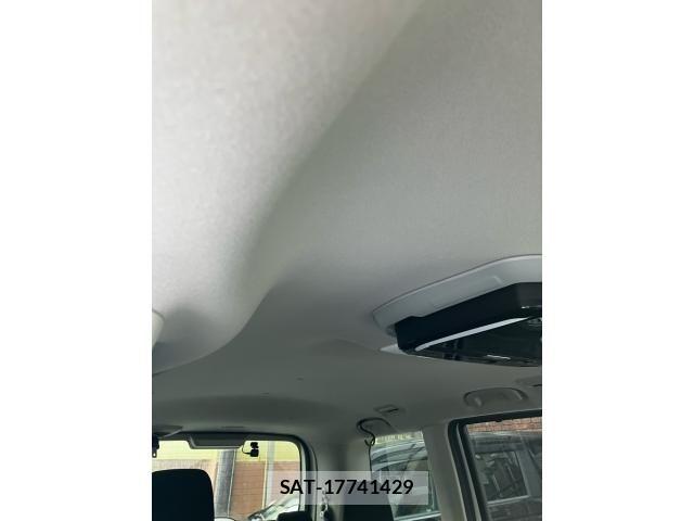 Nissan SERENA 2018-07 8038123-24
