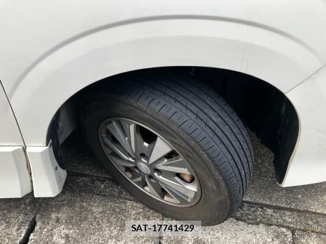 Nissan SERENA 2018-07 8038123-5