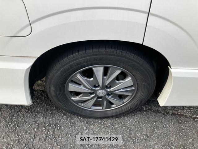 Nissan SERENA 2018-07 8038123-6