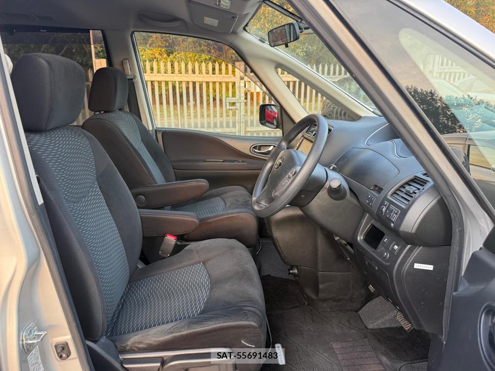 Nissan SERENA 2013-11 1404405-10