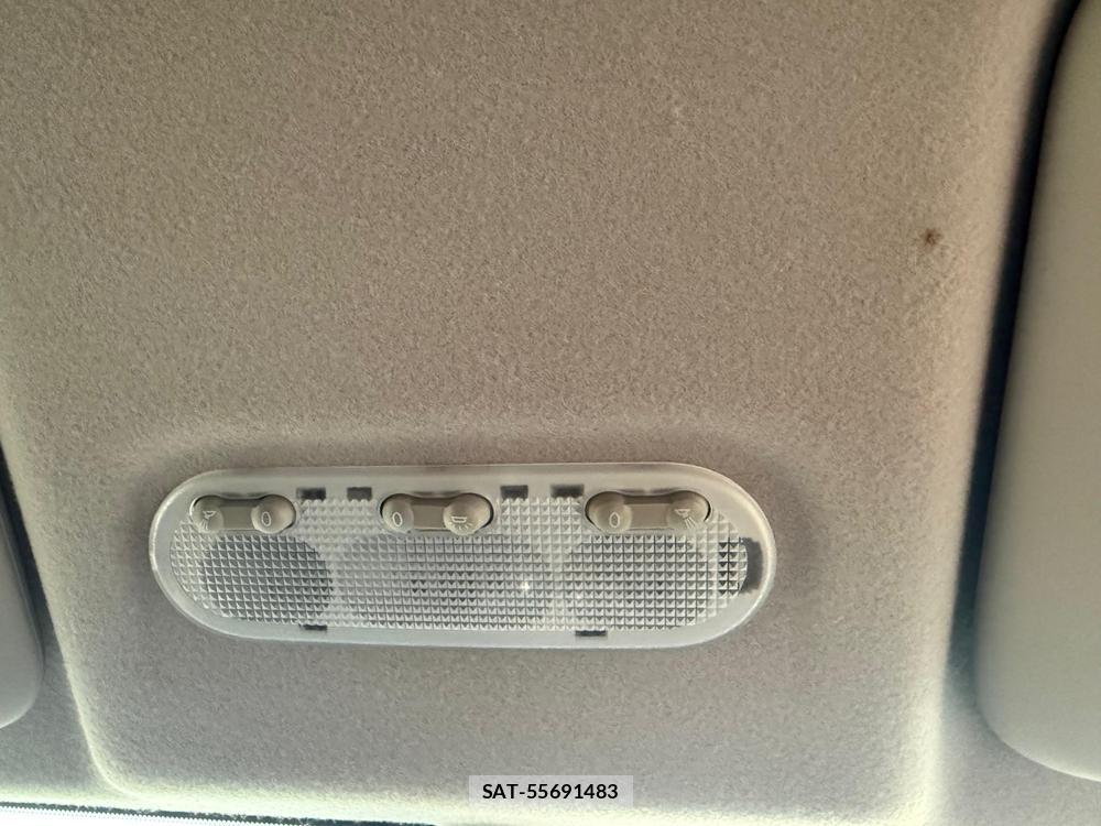 Nissan SERENA 2013-11 1404405-27