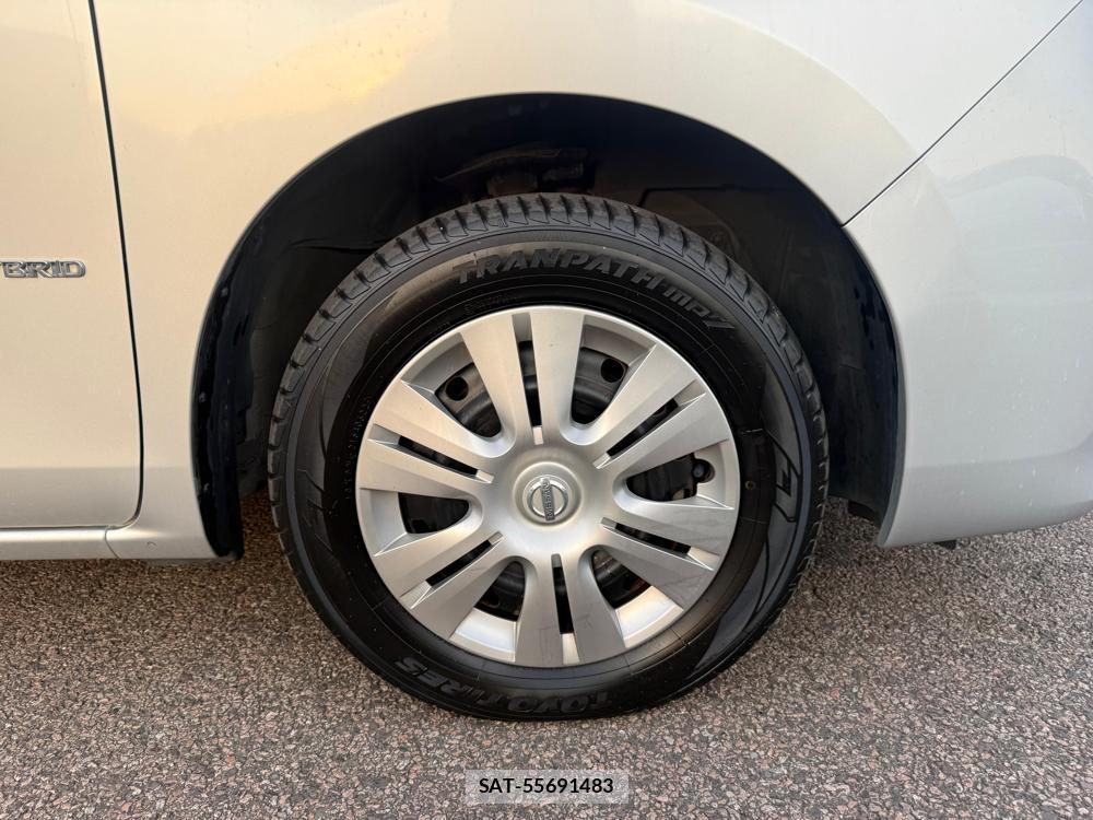 Nissan SERENA 2013-11 1404405-36
