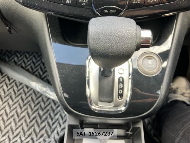 Nissan SERENA 2012-05 8075503-21