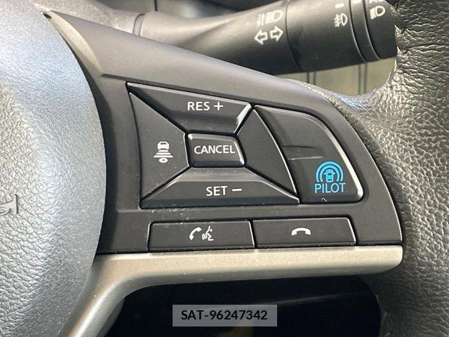 Nissan SERENA 2022-11 8075478-5