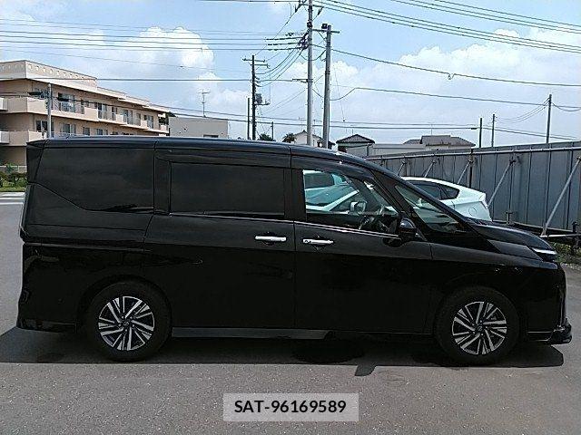 Nissan SERENA 2024-01 8075475-16