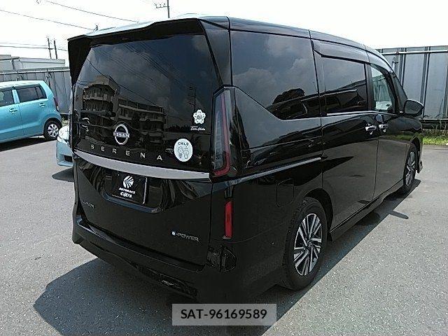 Nissan SERENA 2024-01 8075475-18