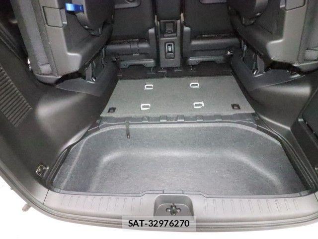 Nissan SERENA 2023-09 8075474-15