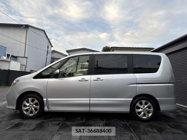 Nissan SERENA 2012-05 8075499-9