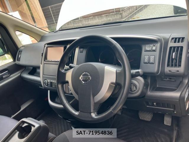 Nissan SERENA 2009-05 8075504-13