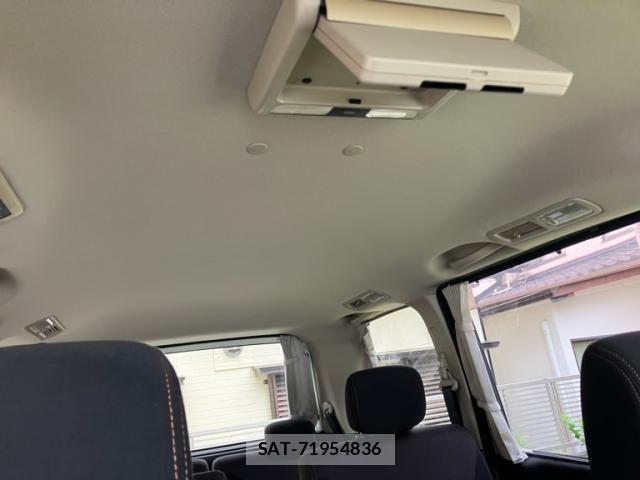 Nissan SERENA 2009-05 8075504-25
