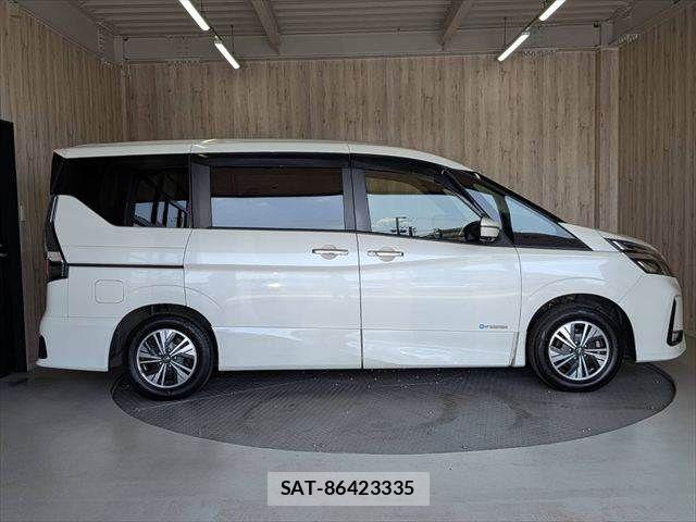 Nissan SERENA 2021-09 8075487-17