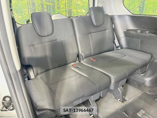 Nissan SERENA 2023-07 8101762-9