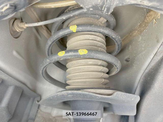 Nissan SERENA 2023-07 8101762-19