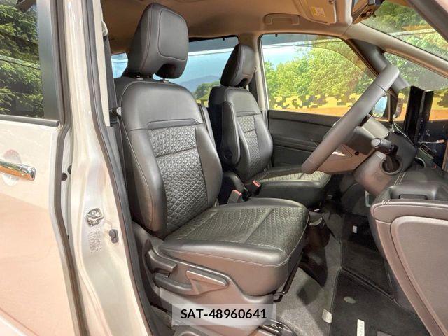 Nissan SERENA 2023-06 8101761-7