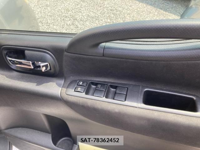 Nissan SERENA 2009-08 8101802-10