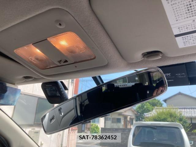 Nissan SERENA 2009-08 8101802-18