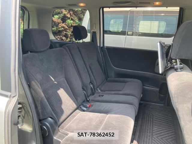 Nissan SERENA 2009-08 8101802-21