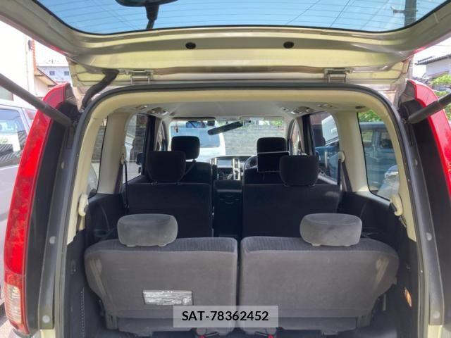 Nissan SERENA 2009-08 8101802-22
