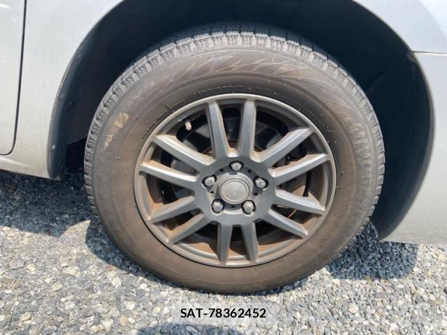 Nissan SERENA 2009-08 8101802-4