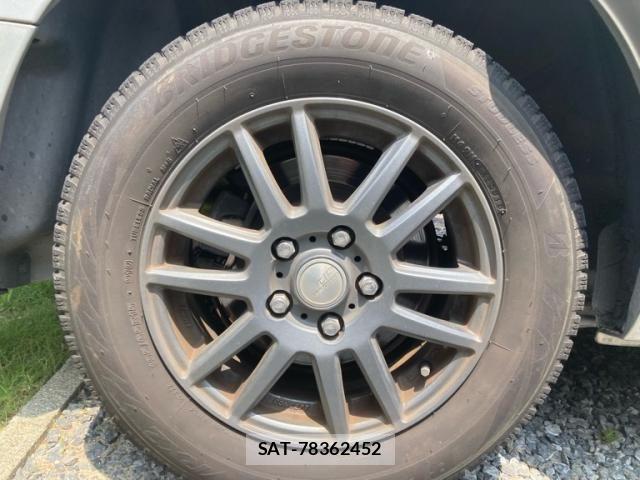 Nissan SERENA 2009-08 8101802-6