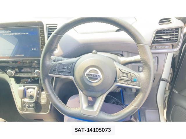 Nissan SERENA 2022-02 8101775-9