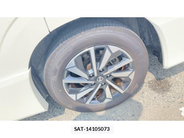 Nissan SERENA 2022-02 8101775-5