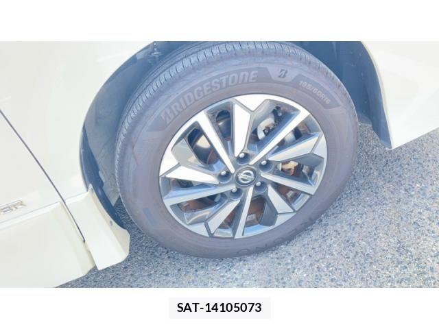 Nissan SERENA 2022-02 8101775-7