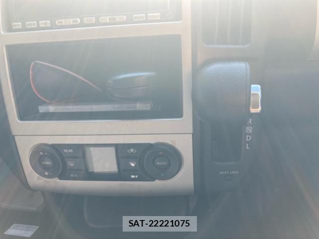 Nissan SERENA 2006-07 8101799-17