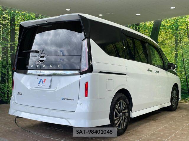 Nissan SERENA 2023-06 8101763-17