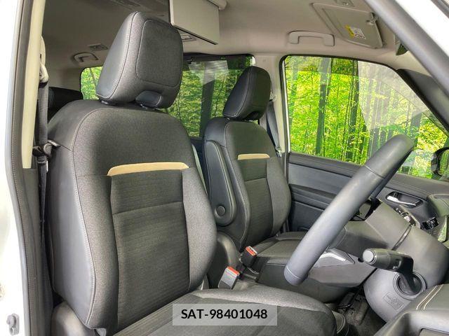 Nissan SERENA 2023-06 8101763-7