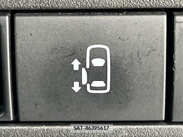 Nissan SERENA 2023-06 8101778-3
