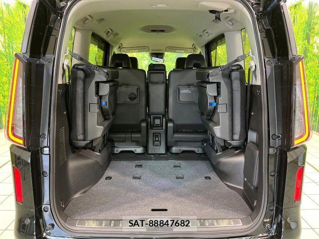 Nissan SERENA 2023-11 8101771-10
