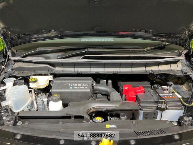 Nissan SERENA 2023-11 8101771-18