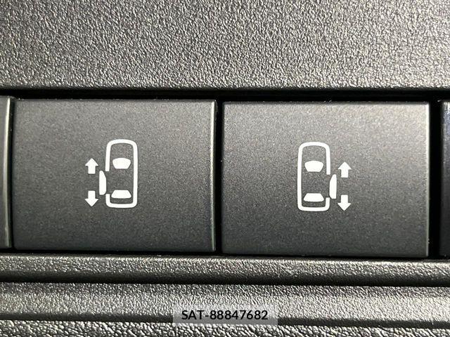 Nissan SERENA 2023-11 8101771-6