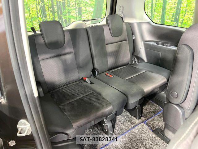 Nissan SERENA 2018-06 8101779-9