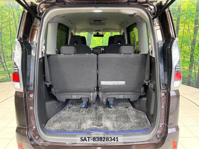 Nissan SERENA 2018-06 8101779-10