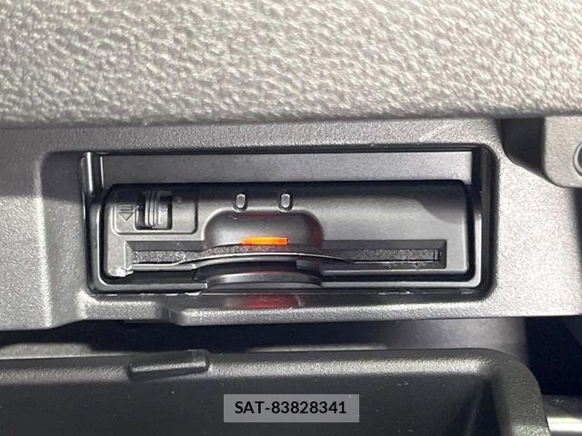 Nissan SERENA 2018-06 8101779-6